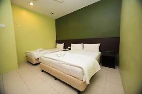 Collection O KLIA Formerly Bary Inn.