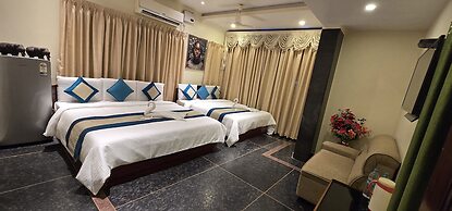 HOTEL KCR GRAND