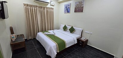 HOTEL KCR GRAND