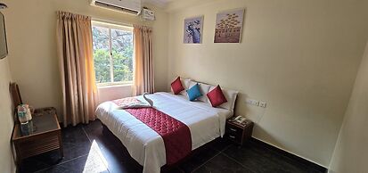 HOTEL KCR GRAND