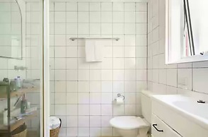 Bondi Beach Hub-beachside Escape