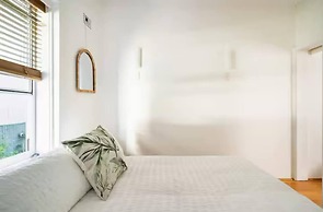 Bondi Beach Hub-beachside Escape