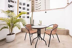 w Great 3BR Duplex With Terrace in Miraflores