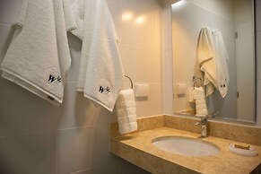 w Magnificent 2BR in Centric Barranco