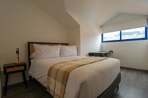 w Stunpedous 2BR w Perfect Balcony in Cusco
