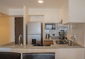 w Beautiful 3BR w Balcony in San Isidro