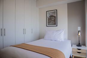 w Beautiful 3BR w Balcony in San Isidro