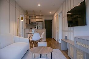 w Amazing 2BR w Balcony in San Isidro