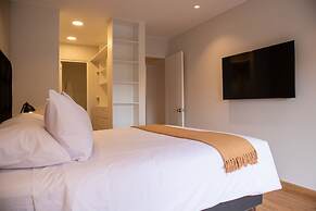 Charming 3BR w Amazing Pool in Miraflores