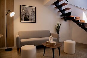 w Impressive 1BR w Terrace in Miraflores