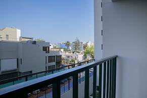 w Gorgeous 1BR w Terrace in Miraflores