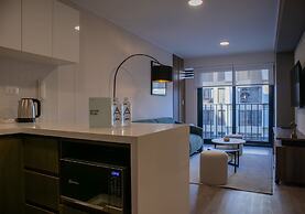 w Gorgeous 1BR w Terrace in Miraflores