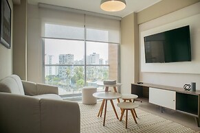 w Contemporary 2BR w Balcony in Barranco