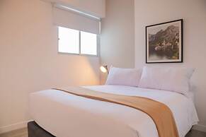 w Minimalist 2BR w Balcony in Barranco