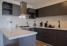w Stylish 1BR in San Isidro