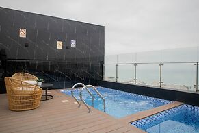 w Distinctive 1BR w Balcony in Barranco