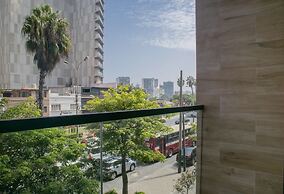 w Distinctive 1BR w Balcony in Barranco