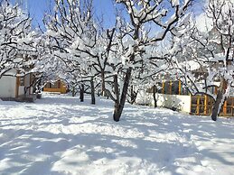 Nine Apple Resort Dharali Harsil