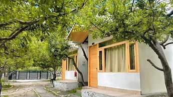 Nine Apple Resort Dharali Harsil