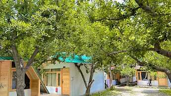 Nine Apple Resort Dharali Harsil