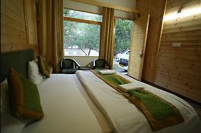 Nine Apple Resort Dharali Harsil