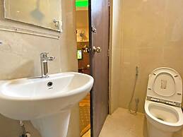 Hotel Tara Suites