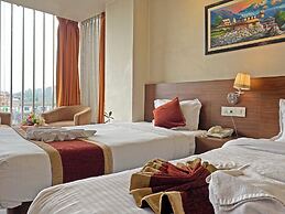 Hotel Tara Suites