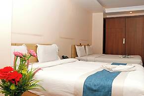 Hotel Tara Suites