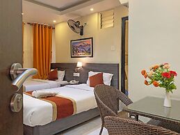 Hotel Tara Suites