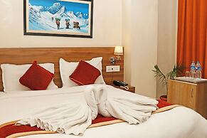 Hotel Tara Suites