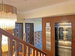 Hotel Tara Suites