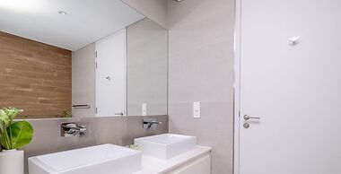 LUX The Bluewaters Island Suite 2