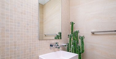 LUX The Bluewaters Island Suite 2