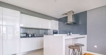 LUX The Bluewaters Island Suite 2