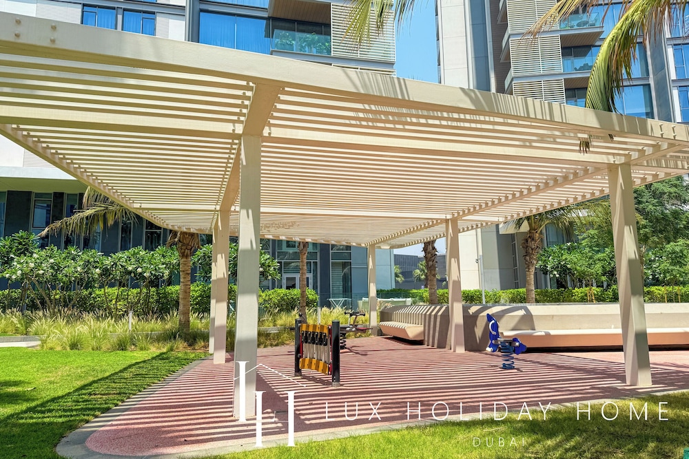 LUX The Bluewaters Island Suite 2