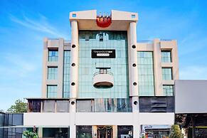 Townhouse Oak Viman Nagar Hotel Cilantro