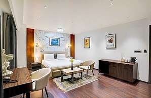 Townhouse Magarpatta City Emerald