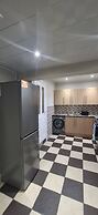 Spacious 3 Bed 2 Baths Free Wifi Central Location