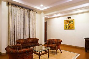 Super Townhouse Oak Prabhat Road