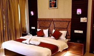 R Narayan Pleasant Inn Hotel - Guptkashi