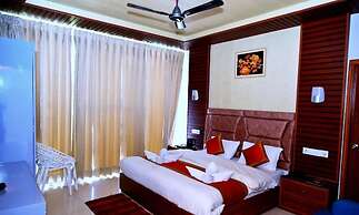 R Narayan Pleasant Inn Hotel - Guptkashi