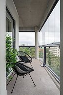 Modern 2BR Apartment with Sauna & Large Balcony