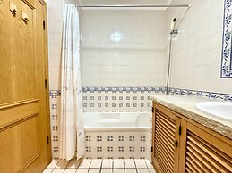 Monte Gordo Vila Verde by Homing