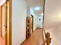 Monte Gordo Vila Verde by Homing