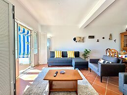Monte Gordo Vila Verde by Homing