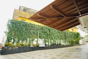 Shambhavi Hotel & Convention Centre