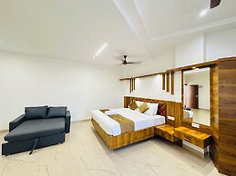 Shambhavi Hotel & Convention Centre