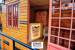Lux Suites Luxylife Studios Kenol