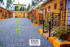 Lux Suites Luxylife Studios Kenol