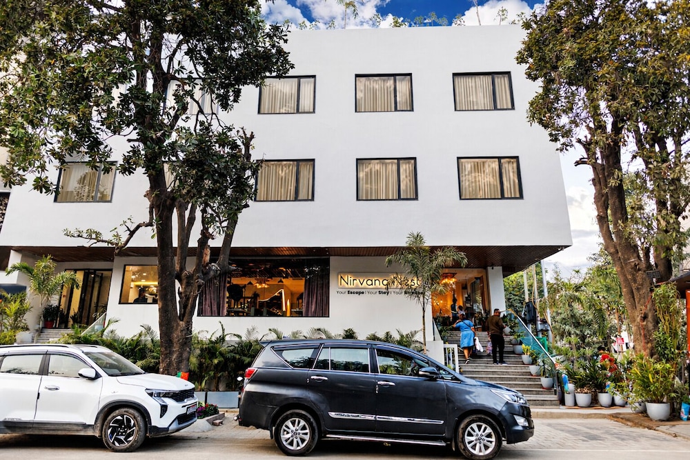 Nirvana Nest - Corporate Stay, Gomti Nagar, Lucknow